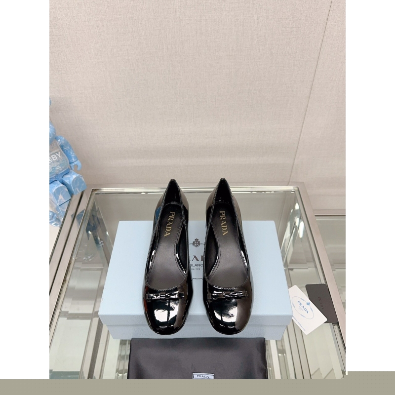 Pra*a high heels